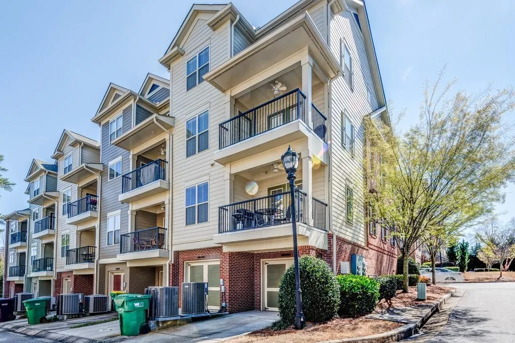 751 Berrydale Drive, Atlanta, Georgia 30328, 2 Bedrooms Bedrooms, ,2 BathroomsBathrooms,Residential,Sold,751 Berrydale Drive,5985507