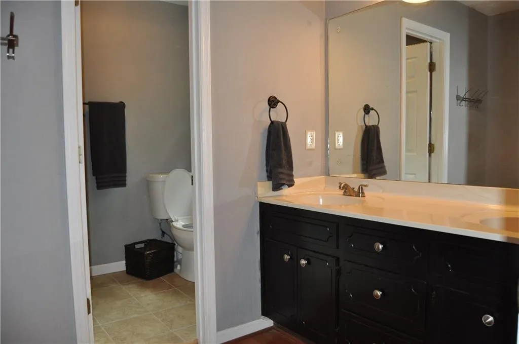 270 Bruton Way, Atlanta, Georgia 30342, 4 Bedrooms Bedrooms, ,3 BathroomsBathrooms,Residential,Sold,270 Bruton Way,5603648 270 Bruton Way, Atlanta, Georgia 30342, 4 Bedrooms Bedrooms, ,3 BathroomsBathrooms,Residential,Sold,270 Bruton Way,5603648