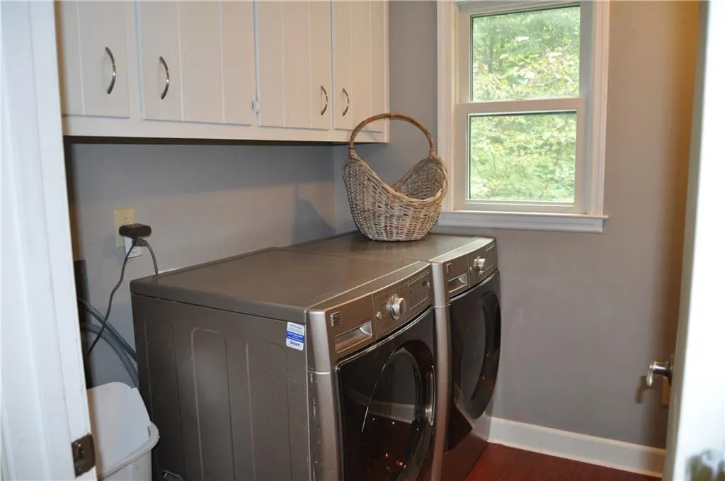 270 Bruton Way, Atlanta, Georgia 30342, 4 Bedrooms Bedrooms, ,3 BathroomsBathrooms,Residential,Sold,270 Bruton Way,5603648 270 Bruton Way, Atlanta, Georgia 30342, 4 Bedrooms Bedrooms, ,3 BathroomsBathrooms,Residential,Sold,270 Bruton Way,5603648