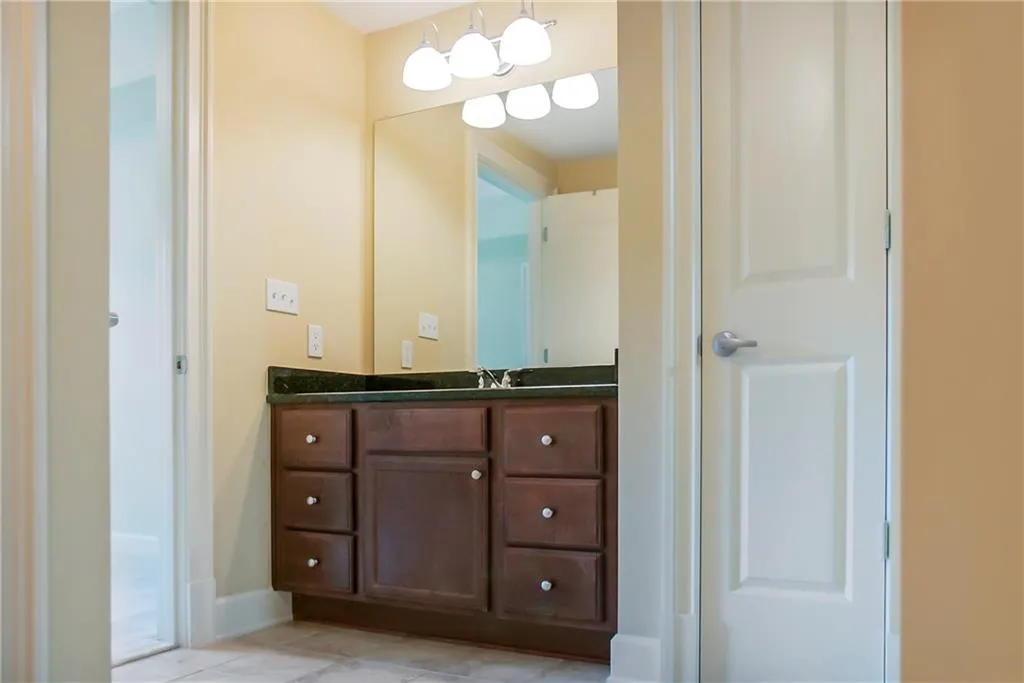 200 River Vista Drive Unit 606, Atlanta, Georgia 30339, 1 Bedroom Bedrooms, ,1 BathroomBathrooms,Residential,Sold,200 River Vista Drive Unit 606,6107045