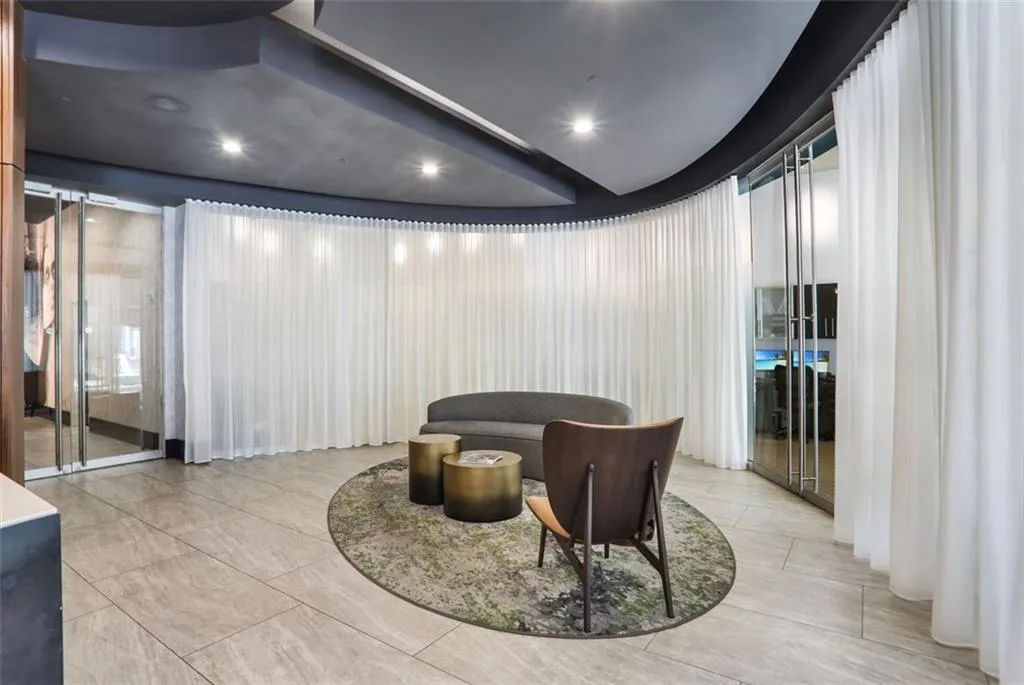 3324 Peachtree Road Ne Unit 2807, Atlanta, Georgia 30326, 1 Bedroom Bedrooms, ,1 BathroomBathrooms,Residential,For Sale,3324 Peachtree Road Ne Unit 2807,7544179