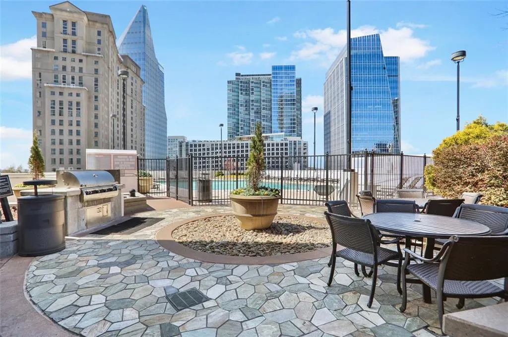 3324 Peachtree Road Ne Unit 2807, Atlanta, Georgia 30326, 1 Bedroom Bedrooms, ,1 BathroomBathrooms,Residential,For Sale,3324 Peachtree Road Ne Unit 2807,7544179