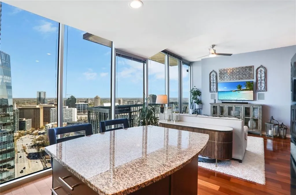 3324 Peachtree Road Ne Unit 2807, Atlanta, Georgia 30326, 1 Bedroom Bedrooms, ,1 BathroomBathrooms,Residential,For Sale,3324 Peachtree Road Ne Unit 2807,7544179
