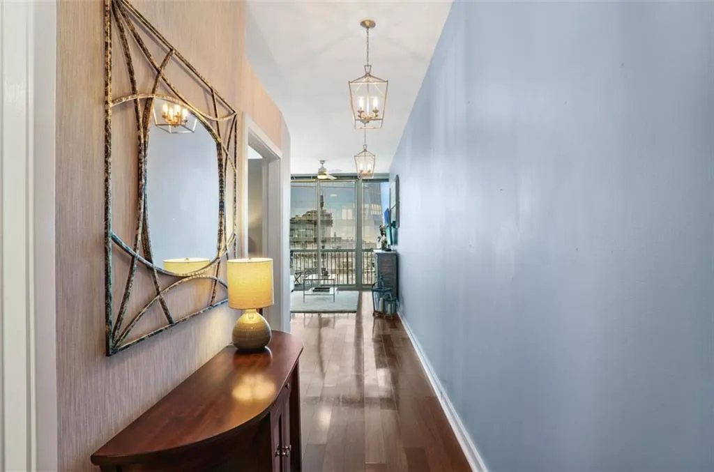 3324 Peachtree Road Ne Unit 2807, Atlanta, Georgia 30326, 1 Bedroom Bedrooms, ,1 BathroomBathrooms,Residential,For Sale,3324 Peachtree Road Ne Unit 2807,7544179