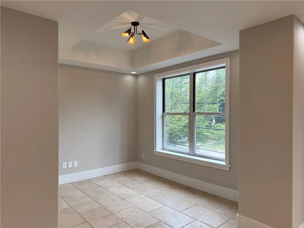2255 Peachtree Road Ne Unit 322, Atlanta, Georgia 30309, 1 Bedroom Bedrooms, ,1 BathroomBathrooms,Residential,For Sale,2255 Peachtree Road Ne Unit 322,7633688