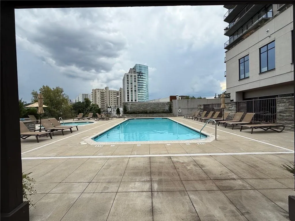 2255 Peachtree Road Ne Unit 322, Atlanta, Georgia 30309, 1 Bedroom Bedrooms, ,1 BathroomBathrooms,Residential,For Sale,2255 Peachtree Road Ne Unit 322,7633688