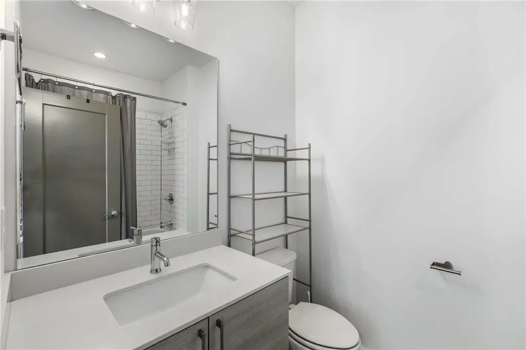 1225 Chelsea Circle Nw, Atlanta, Georgia 30318, 3 Bedrooms Bedrooms, ,3 BathroomsBathrooms,Residential,For Sale,1225 Chelsea Circle Nw,7575174