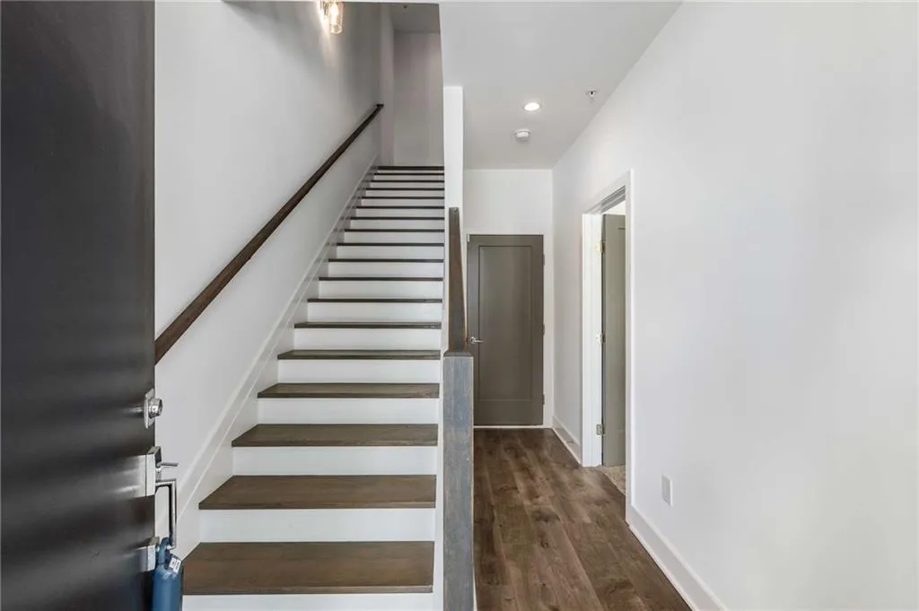 1225 Chelsea Circle Nw, Atlanta, Georgia 30318, 3 Bedrooms Bedrooms, ,3 BathroomsBathrooms,Residential,For Sale,1225 Chelsea Circle Nw,7575174