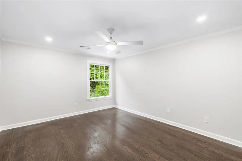 650 Moores Mill Road Nw Unit 11, Atlanta, Georgia 30327, 3 Bedrooms Bedrooms, ,2 BathroomsBathrooms,Residential,For Sale,650 Moores Mill Road Nw Unit 11,7637409