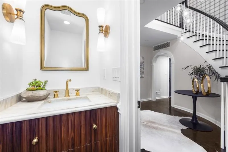 650 Moores Mill Road Nw Unit 11, Atlanta, Georgia 30327, 3 Bedrooms Bedrooms, ,2 BathroomsBathrooms,Residential,For Sale,650 Moores Mill Road Nw Unit 11,7637409