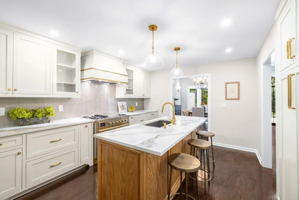 650 Moores Mill Road Nw Unit 11, Atlanta, Georgia 30327, 3 Bedrooms Bedrooms, ,2 BathroomsBathrooms,Residential,For Sale,650 Moores Mill Road Nw Unit 11,7637409