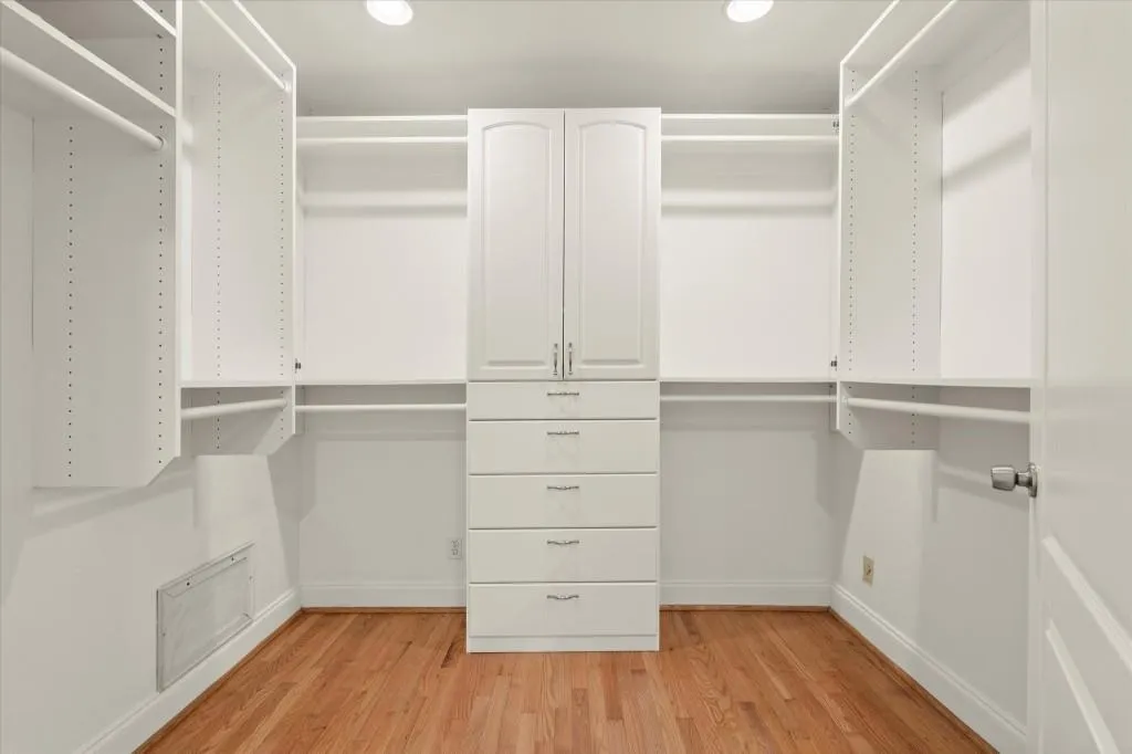 5650 Colton Drive, Sandy Springs, Georgia 30342, 3 Bedrooms Bedrooms, ,2 BathroomsBathrooms,Residential,For Sale,5650 Colton Drive,7701267