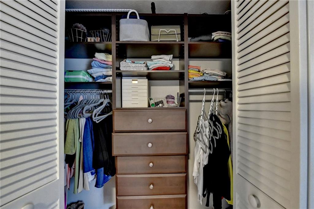 Custom closet