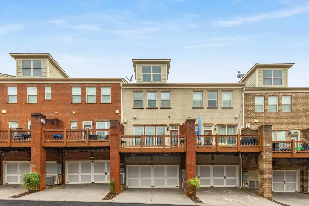 457 Alderwood Street, Sandy Springs, Georgia 30328, 3 Bedrooms Bedrooms, ,3 BathroomsBathrooms,Residential,Sold,457 Alderwood Street,7349175 457 Alderwood Street, Sandy Springs, Georgia 30328, 3 Bedrooms Bedrooms, ,3 BathroomsBathrooms,Residential,Sold,457 Alderwood Street,7349175