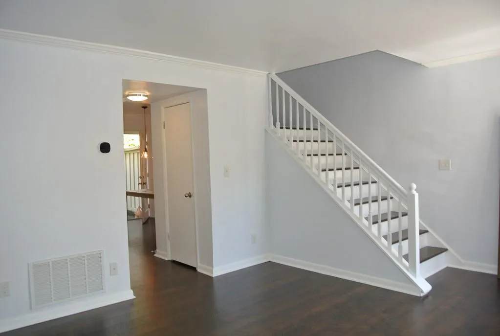 6900 Ne Roswell Road Ne Unit N3, Atlanta, Georgia 30328, 2 Bedrooms Bedrooms, ,2 BathroomsBathrooms,Residential,Sold,6900 Ne Roswell Road Ne Unit N3,6524789