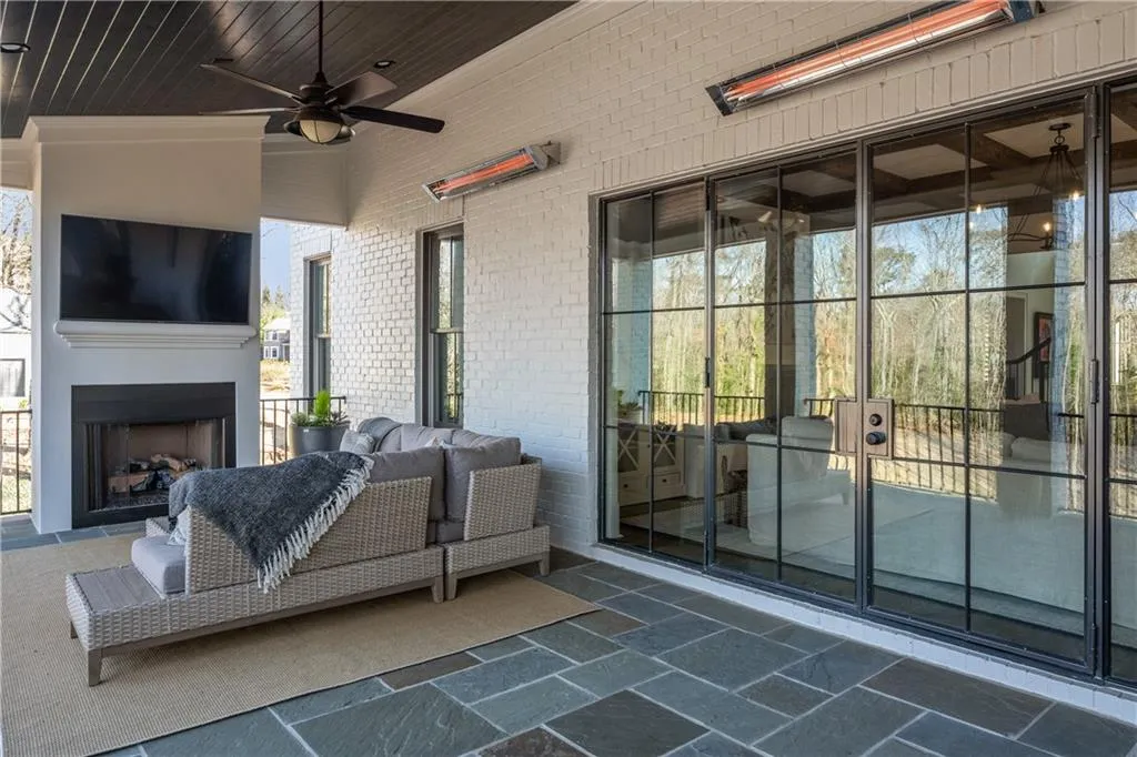 5720 Riverside Drive, Atlanta, Georgia 30327, 7 Bedrooms Bedrooms, ,7 BathroomsBathrooms,Residential,Sold,5720 Riverside Drive,6826879