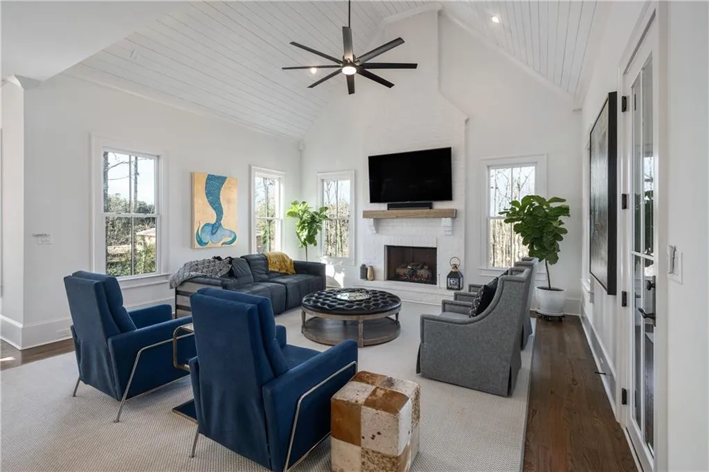 5720 Riverside Drive, Atlanta, Georgia 30327, 7 Bedrooms Bedrooms, ,7 BathroomsBathrooms,Residential,Sold,5720 Riverside Drive,6826879