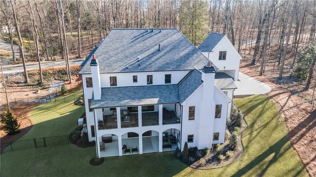 5720 Riverside Drive, Atlanta, Georgia 30327, 7 Bedrooms Bedrooms, ,7 BathroomsBathrooms,Residential,Sold,5720 Riverside Drive,6826879