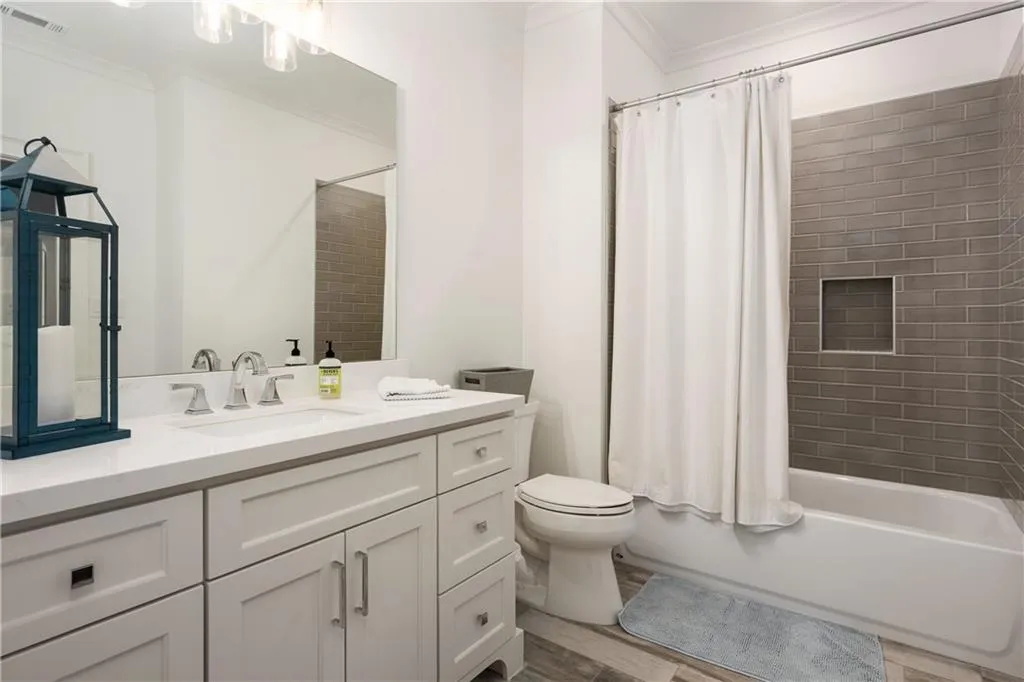 5720 Riverside Drive, Atlanta, Georgia 30327, 7 Bedrooms Bedrooms, ,7 BathroomsBathrooms,Residential,Sold,5720 Riverside Drive,6826879