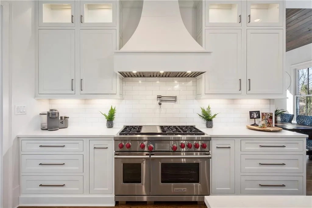 5720 Riverside Drive, Atlanta, Georgia 30327, 7 Bedrooms Bedrooms, ,7 BathroomsBathrooms,Residential,Sold,5720 Riverside Drive,6826879