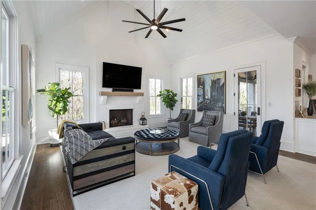 5720 Riverside Drive, Atlanta, Georgia 30327, 7 Bedrooms Bedrooms, ,7 BathroomsBathrooms,Residential,Sold,5720 Riverside Drive,6826879