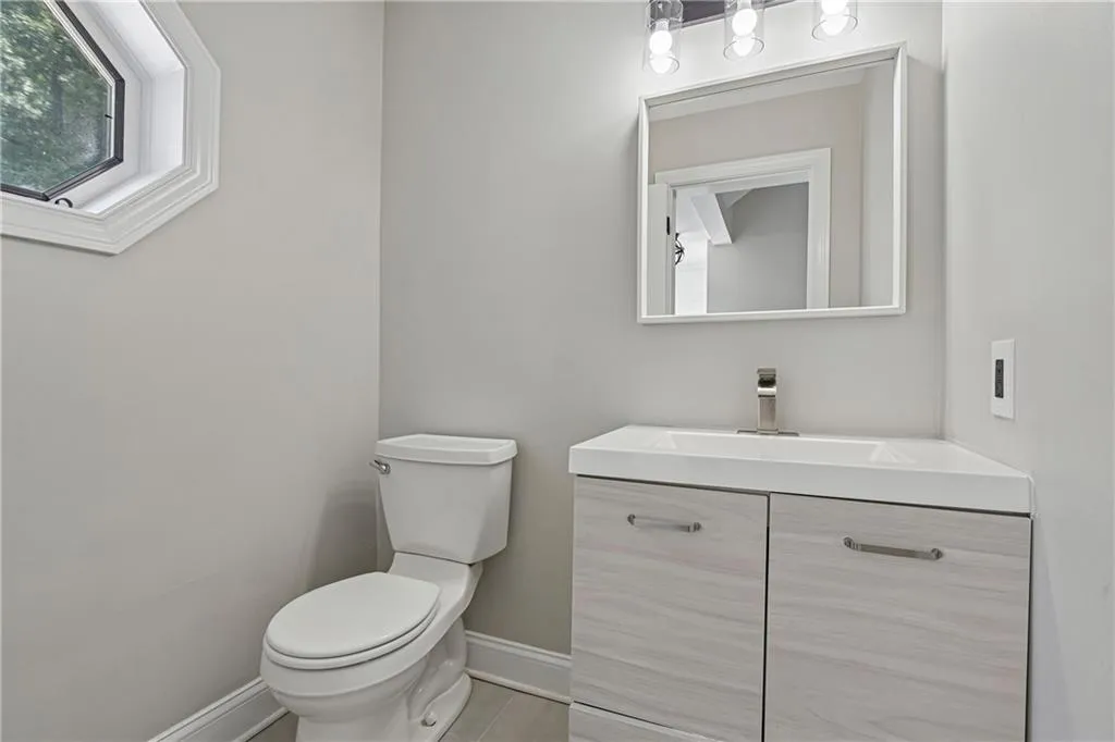 215 Camden Road Ne, Atlanta, Georgia 30309, 4 Bedrooms Bedrooms, 0 ,3 BathroomsBathrooms,Residential,For Sale,215 Camden Road Ne,7764081
