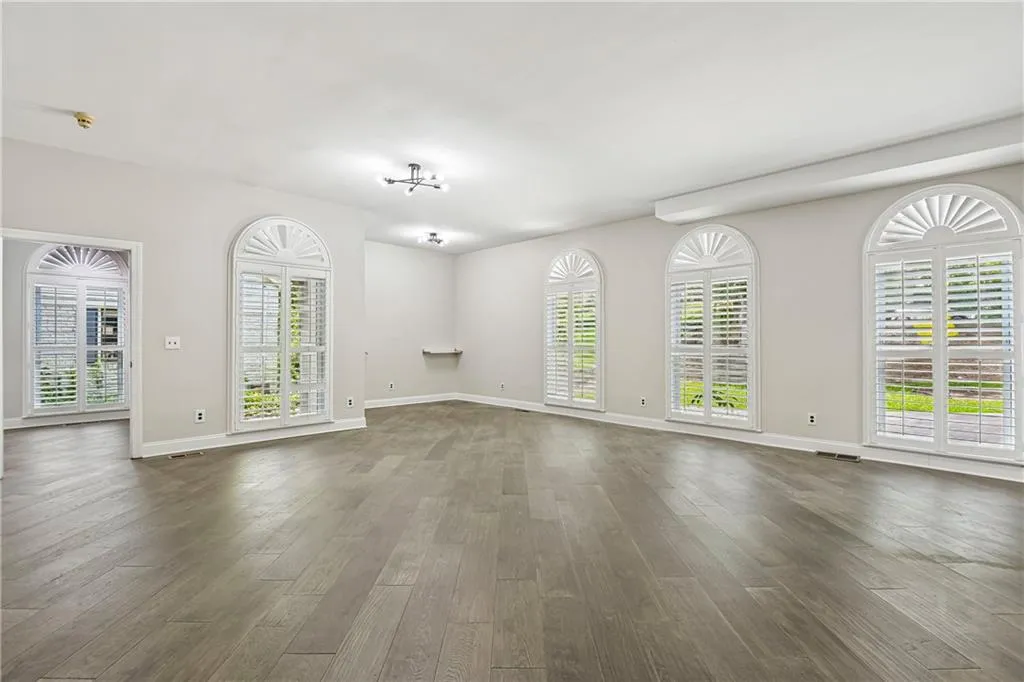 215 Camden Road Ne, Atlanta, Georgia 30309, 4 Bedrooms Bedrooms, 0 ,3 BathroomsBathrooms,Residential,For Sale,215 Camden Road Ne,7764081