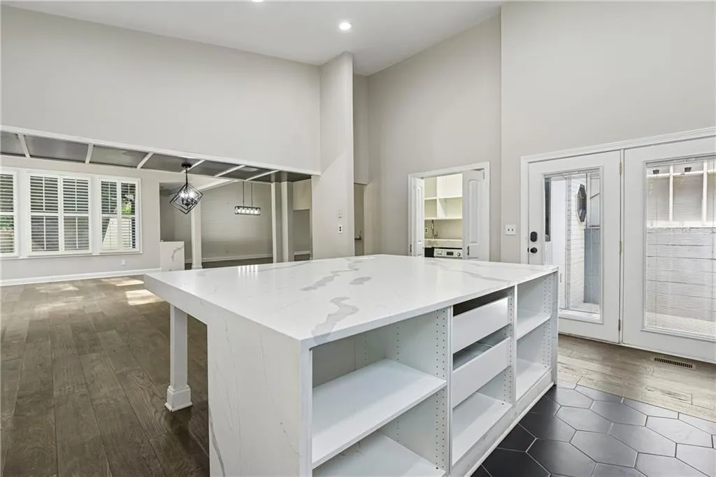 215 Camden Road Ne, Atlanta, Georgia 30309, 4 Bedrooms Bedrooms, 0 ,3 BathroomsBathrooms,Residential,For Sale,215 Camden Road Ne,7764081