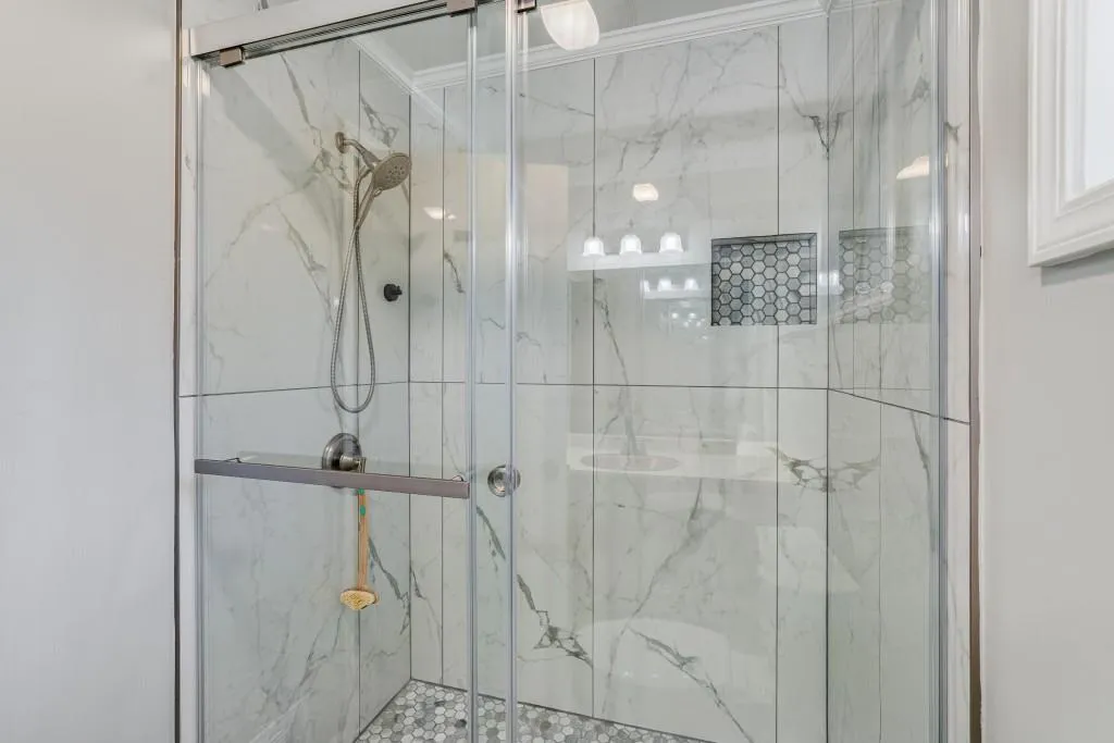 360 W Spalding Drive, Atlanta, Georgia 30328, 3 Bedrooms Bedrooms, ,2 BathroomsBathrooms,Residential,Sold,360 W Spalding Drive,7542239