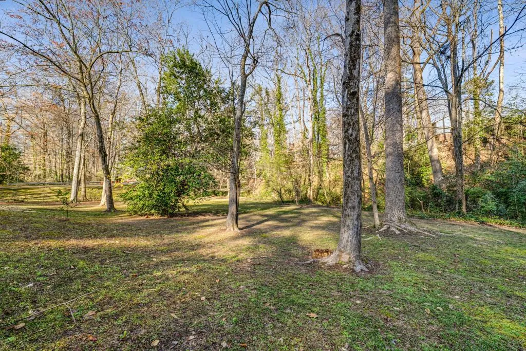 360 W Spalding Drive, Atlanta, Georgia 30328, 3 Bedrooms Bedrooms, ,2 BathroomsBathrooms,Residential,Sold,360 W Spalding Drive,7542239