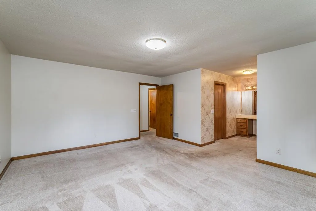 360 W Spalding Drive, Atlanta, Georgia 30328, 3 Bedrooms Bedrooms, ,2 BathroomsBathrooms,Residential,Sold,360 W Spalding Drive,7542239