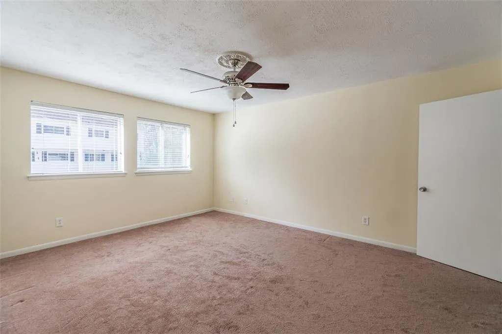 7316 Cardigan Circle, Sandy Springs, Georgia 30328, 3 Bedrooms Bedrooms, ,2 BathroomsBathrooms,Residential,Sold,7316 Cardigan Circle,5935757