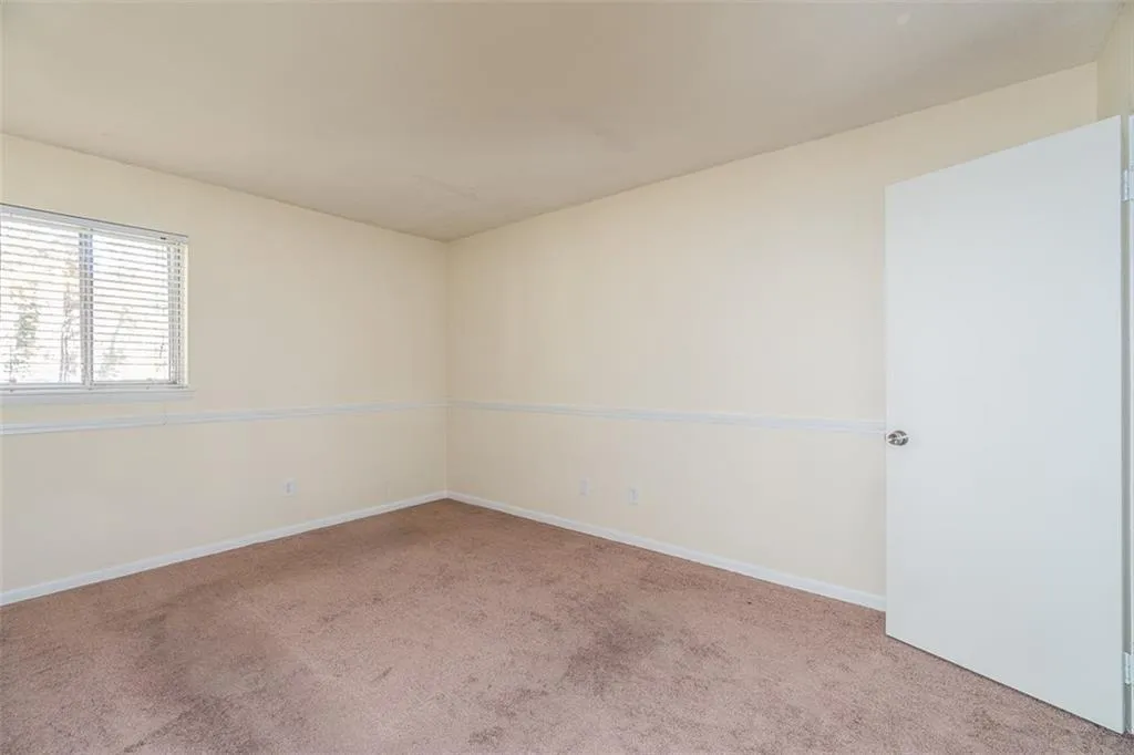 7316 Cardigan Circle, Sandy Springs, Georgia 30328, 3 Bedrooms Bedrooms, ,2 BathroomsBathrooms,Residential,Sold,7316 Cardigan Circle,5935757