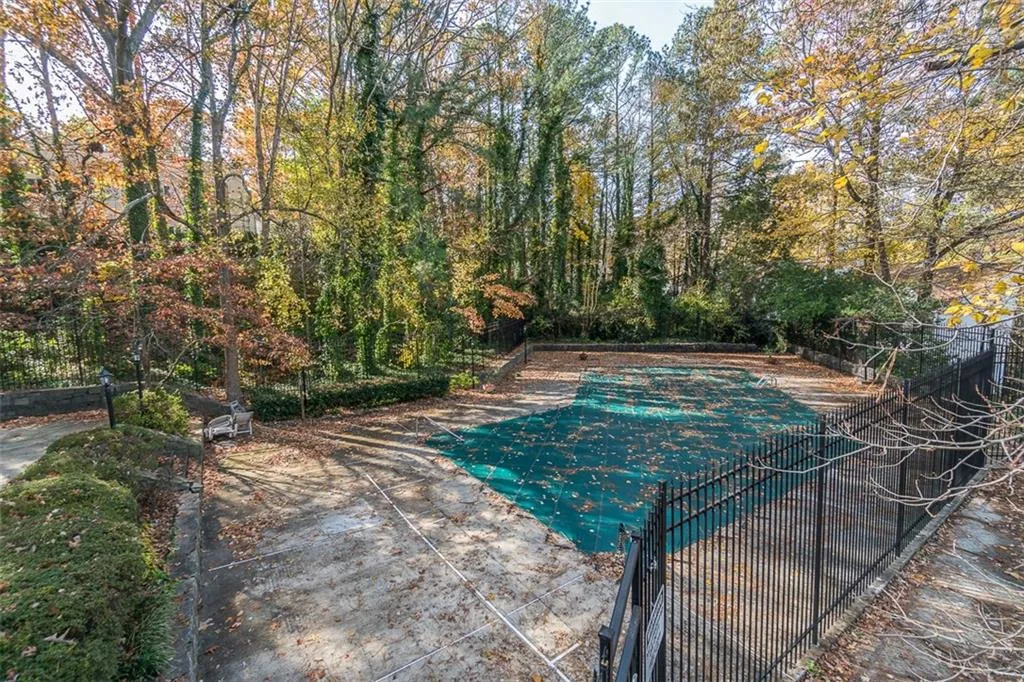 7316 Cardigan Circle, Sandy Springs, Georgia 30328, 3 Bedrooms Bedrooms, ,2 BathroomsBathrooms,Residential,Sold,7316 Cardigan Circle,5935757