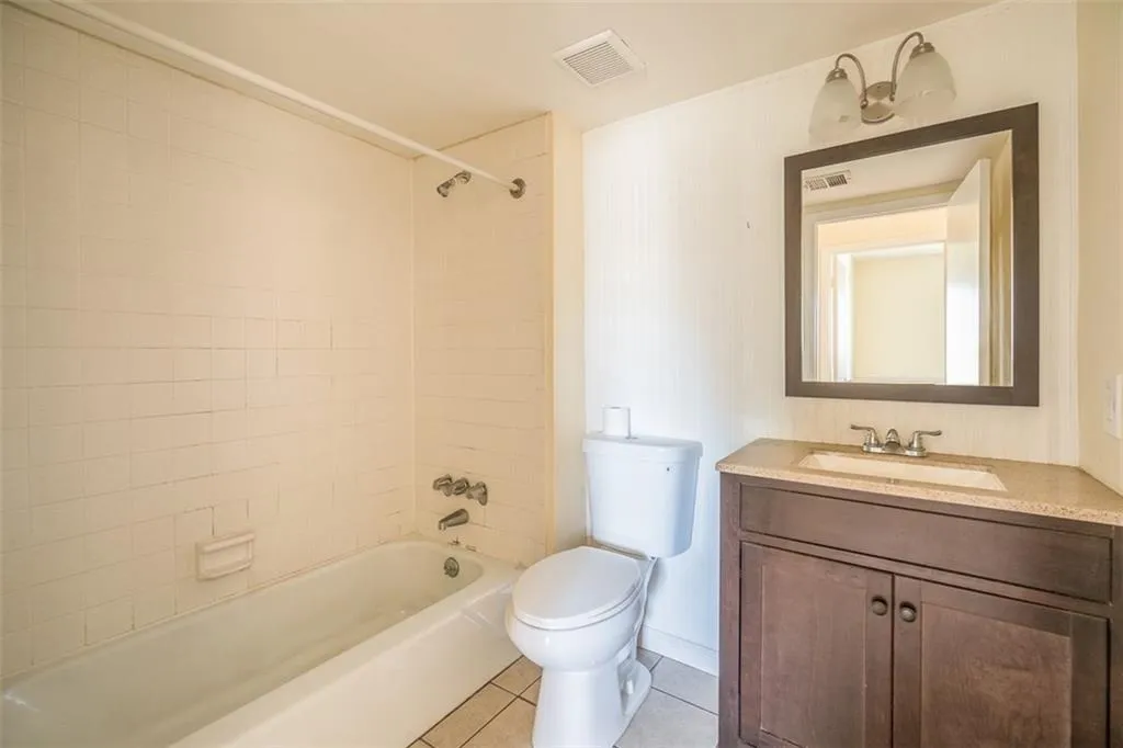 7316 Cardigan Circle, Sandy Springs, Georgia 30328, 3 Bedrooms Bedrooms, ,2 BathroomsBathrooms,Residential,Sold,7316 Cardigan Circle,5935757