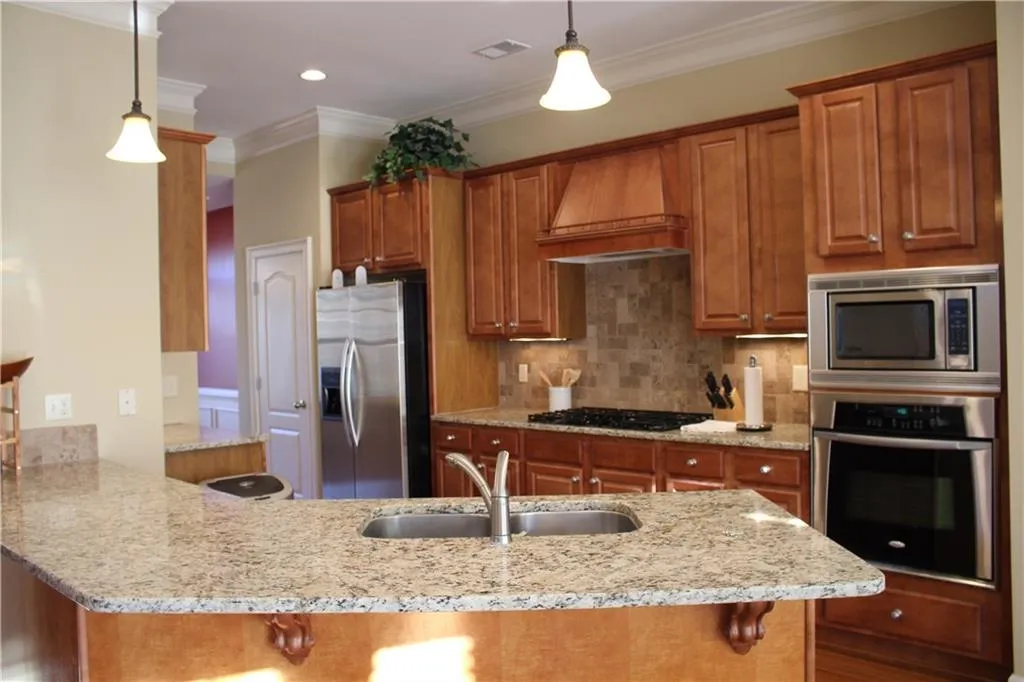 942 Telfair Close, Sandy Springs, Georgia 30350, 3 Bedrooms Bedrooms, ,3 BathroomsBathrooms,Residential,Sold,942 Telfair Close,5953594