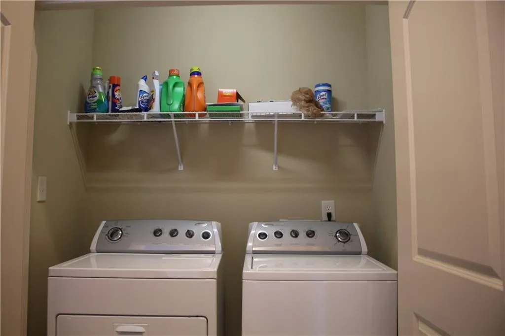 942 Telfair Close, Sandy Springs, Georgia 30350, 3 Bedrooms Bedrooms, ,3 BathroomsBathrooms,Residential,Sold,942 Telfair Close,5953594