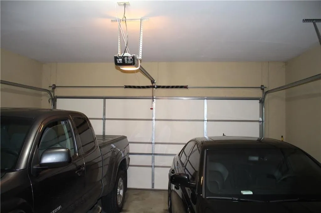 942 Telfair Close, Sandy Springs, Georgia 30350, 3 Bedrooms Bedrooms, ,3 BathroomsBathrooms,Residential,Sold,942 Telfair Close,5953594