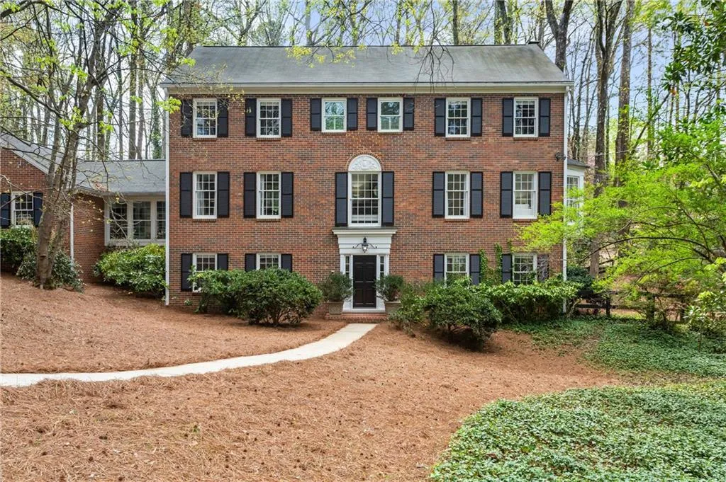 1939 Old Dominion Drive, Sandy Springs, Georgia 30350, 5 Bedrooms Bedrooms, ,4 BathroomsBathrooms,Residential,Sold,1939 Old Dominion Drive,6855344