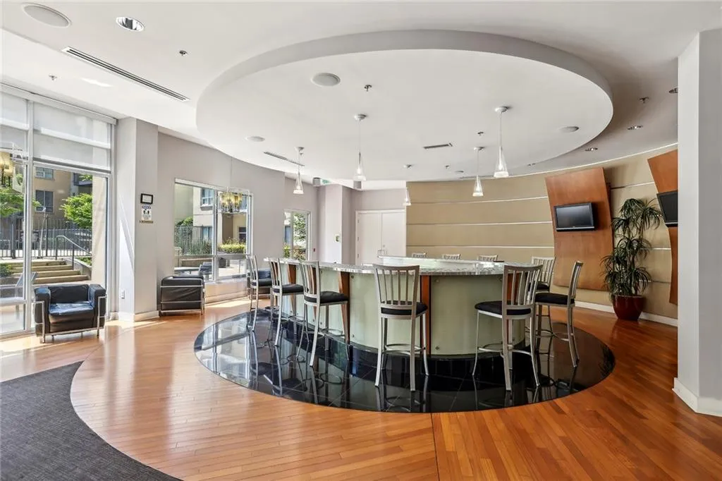 711 Cosmopolitan Drive Ne Unit 523, Atlanta, Georgia 30324, 2 Bedrooms Bedrooms, ,2 BathroomsBathrooms,Residential,For Sale,711 Cosmopolitan Drive Ne Unit 523,7546733