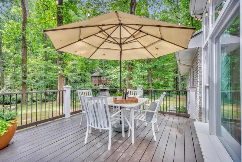 4536 Meadow Valley Drive Ne, Atlanta, Georgia 30342, 4 Bedrooms Bedrooms, ,3 BathroomsBathrooms,Residential,Sold,4536 Meadow Valley Drive Ne,7189822