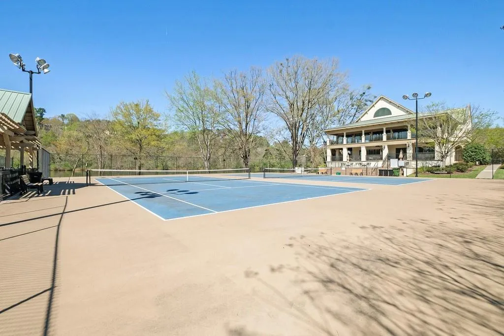 8875 Huntcliff Trace, Sandy Springs, Georgia 30350, 5 Bedrooms Bedrooms, ,4 BathroomsBathrooms,Residential,Sold,8875 Huntcliff Trace,6862089