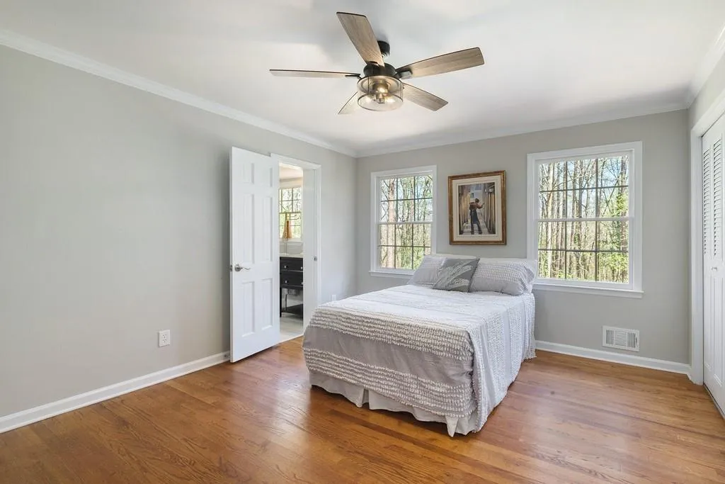 8875 Huntcliff Trace, Sandy Springs, Georgia 30350, 5 Bedrooms Bedrooms, ,4 BathroomsBathrooms,Residential,Sold,8875 Huntcliff Trace,6862089