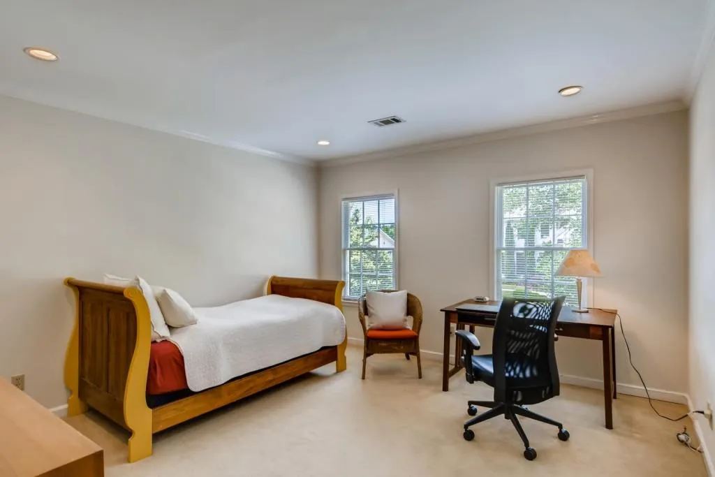 435 Tavern Circle, Sandy Springs, Georgia 30350, 4 Bedrooms Bedrooms, ,5 BathroomsBathrooms,Residential,Sold,435 Tavern Circle,6731877