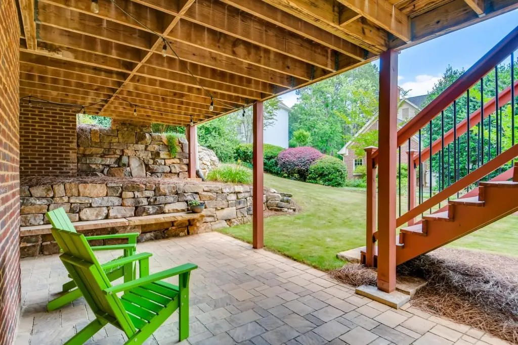 435 Tavern Circle, Sandy Springs, Georgia 30350, 4 Bedrooms Bedrooms, ,5 BathroomsBathrooms,Residential,Sold,435 Tavern Circle,6731877