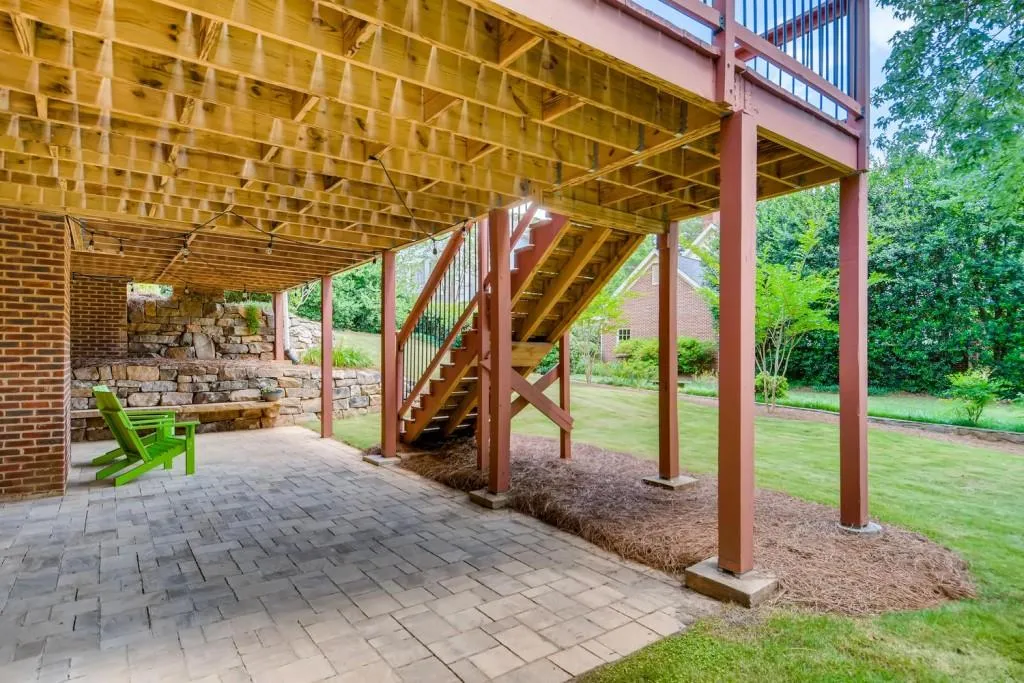 435 Tavern Circle, Sandy Springs, Georgia 30350, 4 Bedrooms Bedrooms, ,5 BathroomsBathrooms,Residential,Sold,435 Tavern Circle,6731877