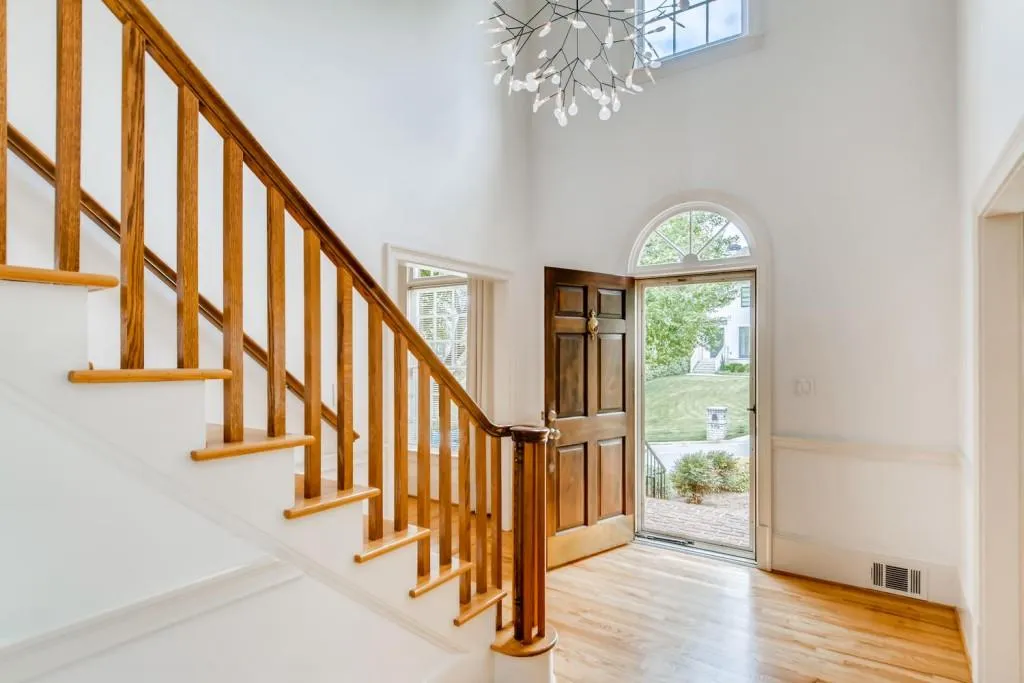 435 Tavern Circle, Sandy Springs, Georgia 30350, 4 Bedrooms Bedrooms, ,5 BathroomsBathrooms,Residential,Sold,435 Tavern Circle,6731877