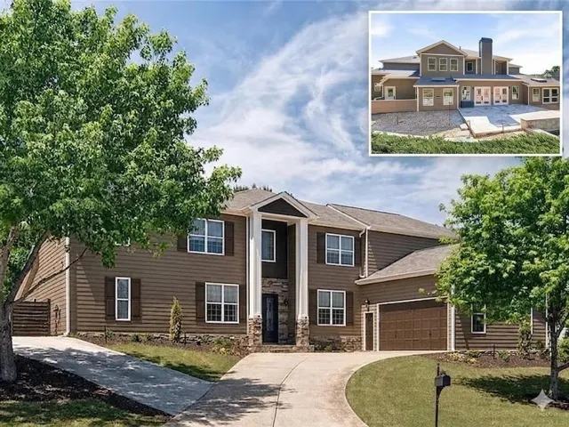232 Waters Lake Drive, Woodstock, Georgia 30188