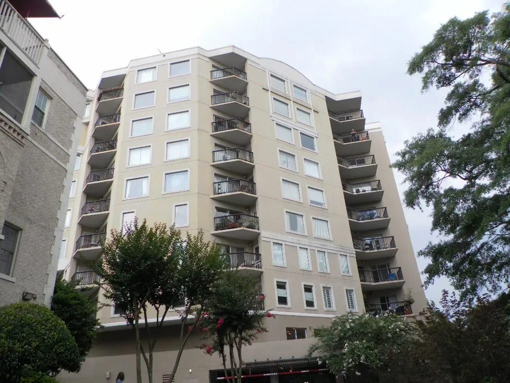 1 Biscayne Drive Nw Unit 101, Atlanta, Georgia 30309, 1 Bedroom Bedrooms, ,1 BathroomBathrooms,Residential,Sold,1 Biscayne Drive Nw Unit 101,5868009