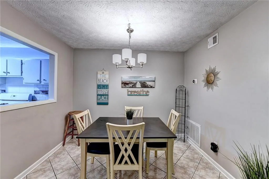 1310 Woodcliff Drive, Sandy Springs, Georgia 30350, 1 Bedroom Bedrooms, ,1 BathroomBathrooms,Residential,Sold,1310 Woodcliff Drive,7116022